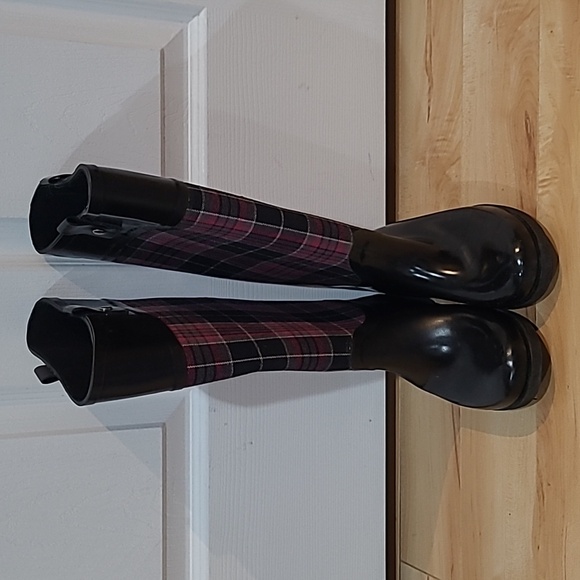 Women's size 6 DC rubber boots - Picture 3 of 6